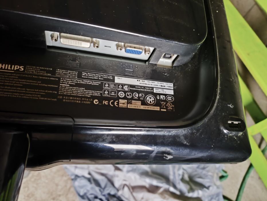 Продам монитор Philips