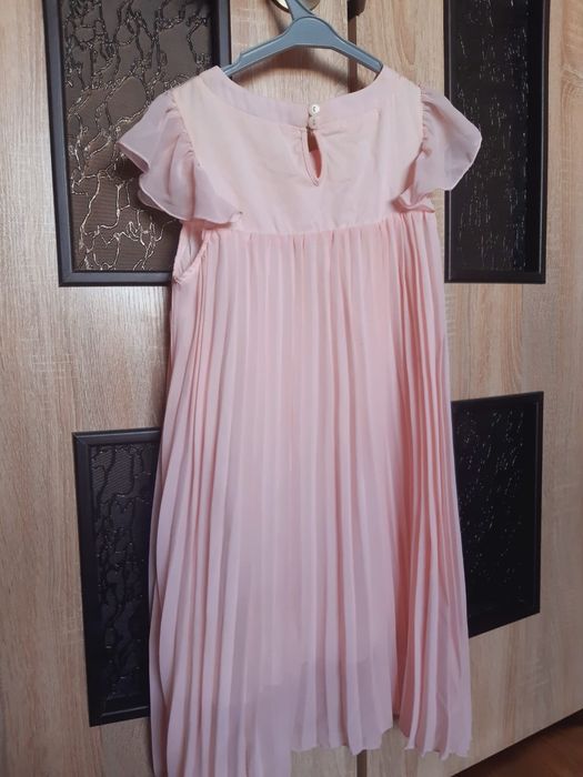 Платье нарядное для девочки в ассортименте