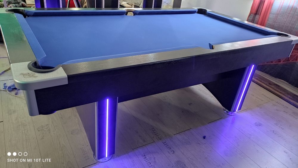 Mese de biliard noi, masa de biliard Casino