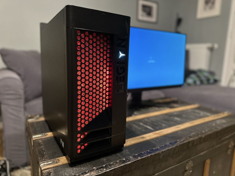 PC Lenovo Legion T530-28ICB+Monitor Lenovo 24,5”