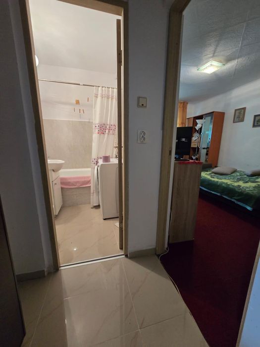 Garsoniera decomandata , 24m patrati