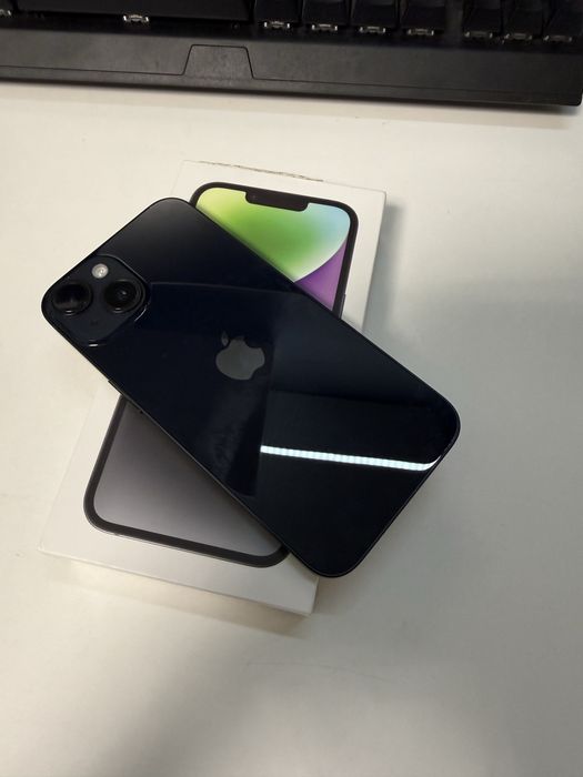 Iphone 14 128GB midnight (86% battery health)