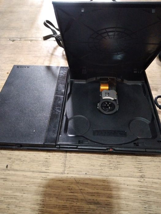 Продам плейстейшн 2