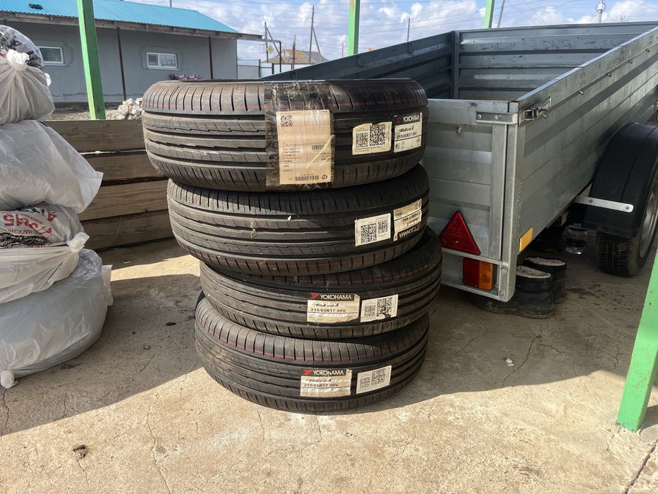 Продам шины новые 215/65 R17