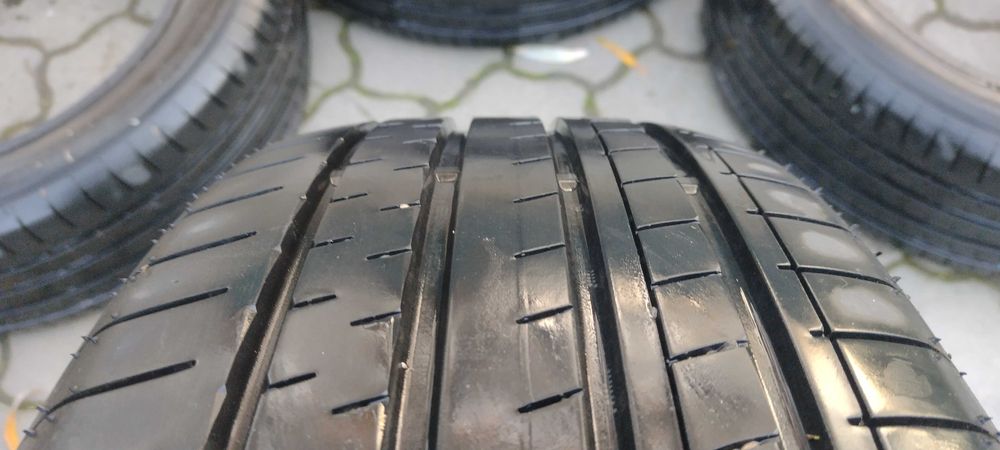 4 anvelope vara Yokohama Advan V61 225 55 R18 98H profil 6.8 mm DOT 25
