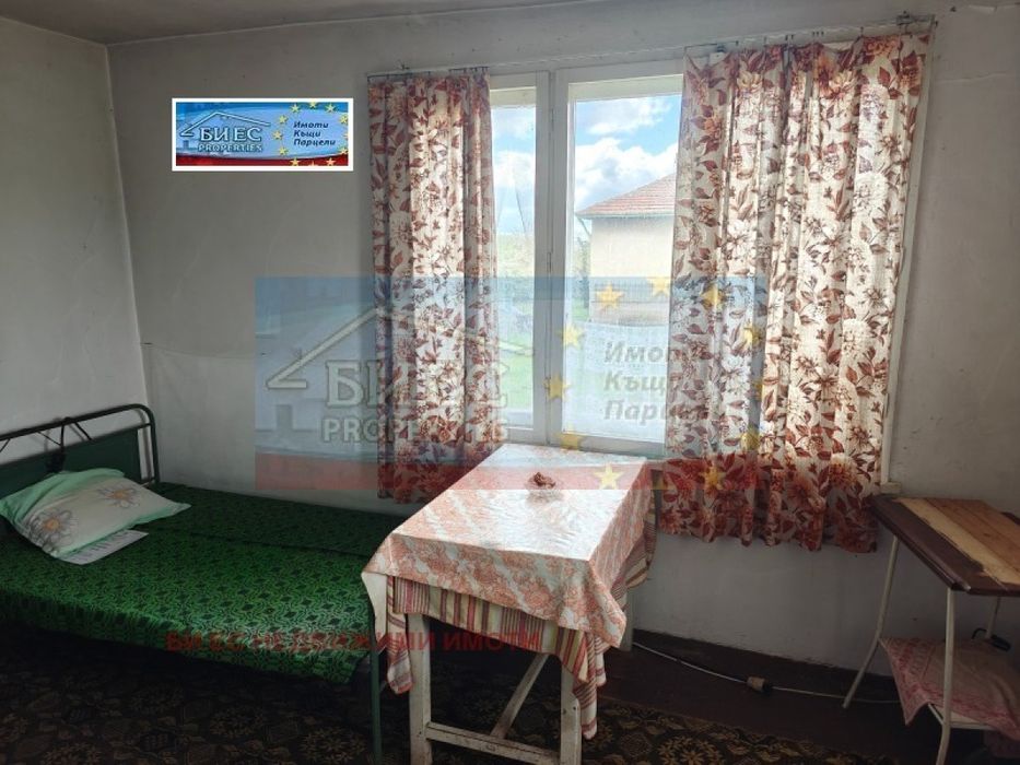 Къща в с. Гърло 150 м² РЗП и двор 1500 м²