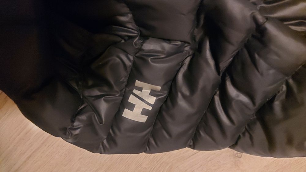 Helly hansen яке пухено L