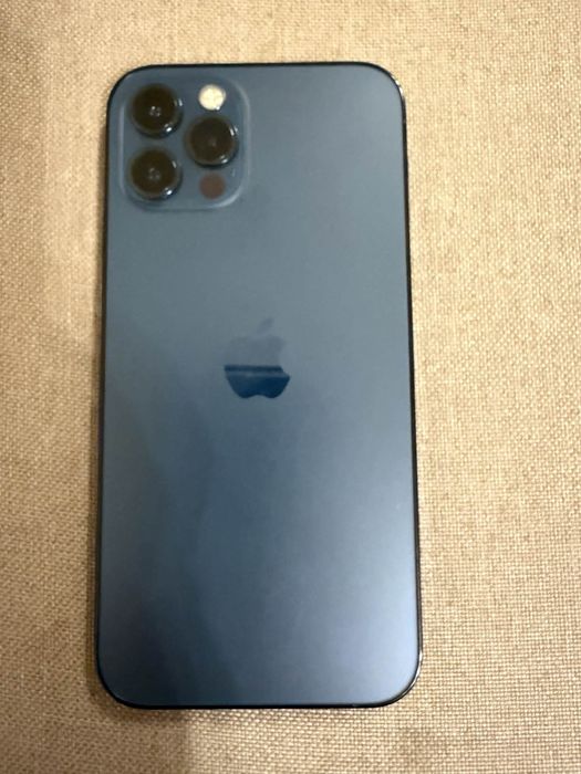 Iphone 12 pro 128gb перфектен вид