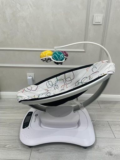 Электрокачель 4Moms MamaRoo4