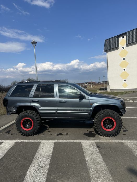 Vand/schimb Jeep Grand Cherokee 4.7 Benzina autoutilitara
