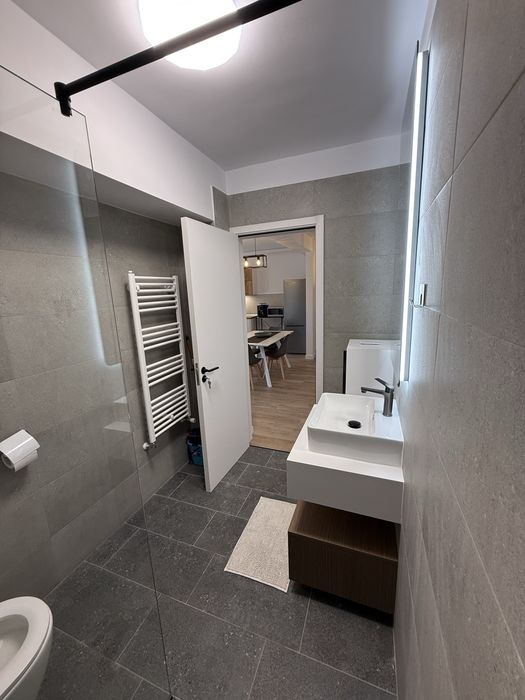 Vand apartament 2 camere Tineretului Floresti
