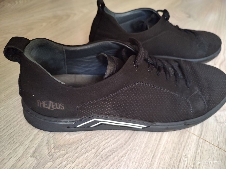 Adidasi piele naturala interior si exterior firma THEZeus marime 44