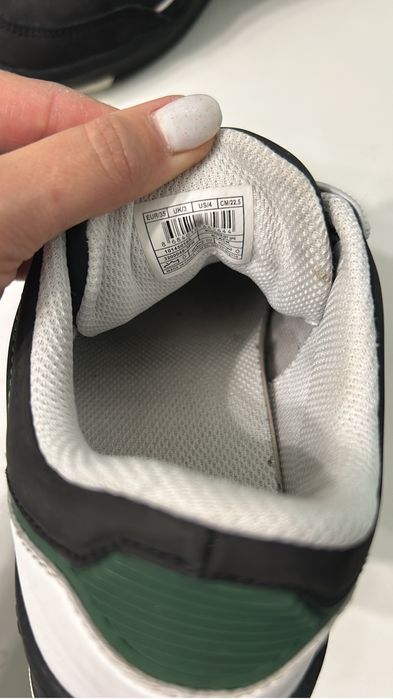 Продам школьные кеды для мальчика