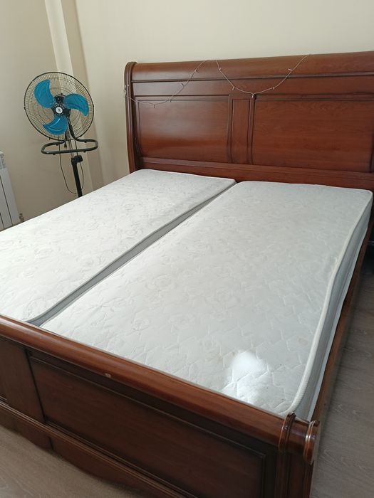 Отдам двухспальнюю кровать