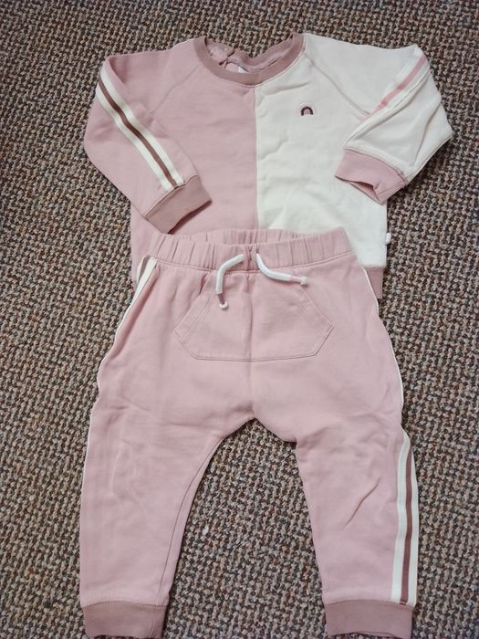 Продаю вещи на девочку 1-2 года  Next, GJ