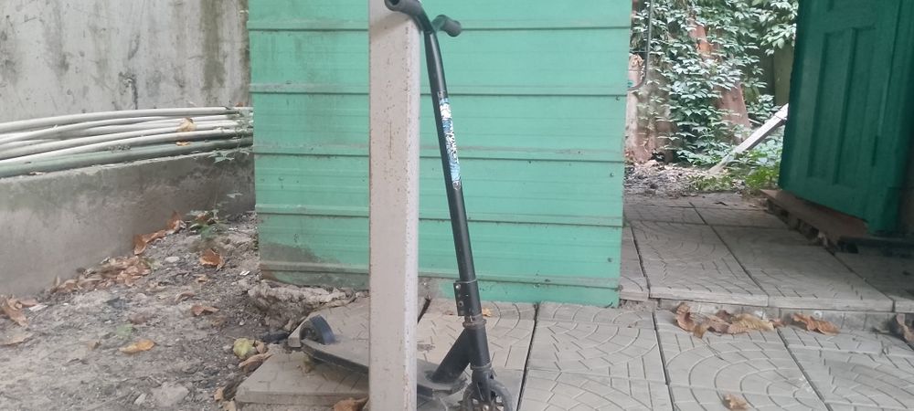 СРОЧНО!!! продаю трюковой самокат