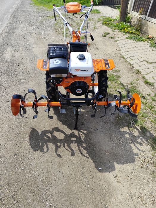 Vând motocultor Ruris de 18 cai
