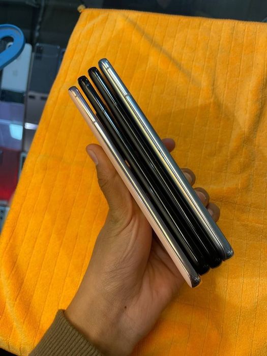 Samsung galaxy s21+ 5G 8/256gb holati harxil