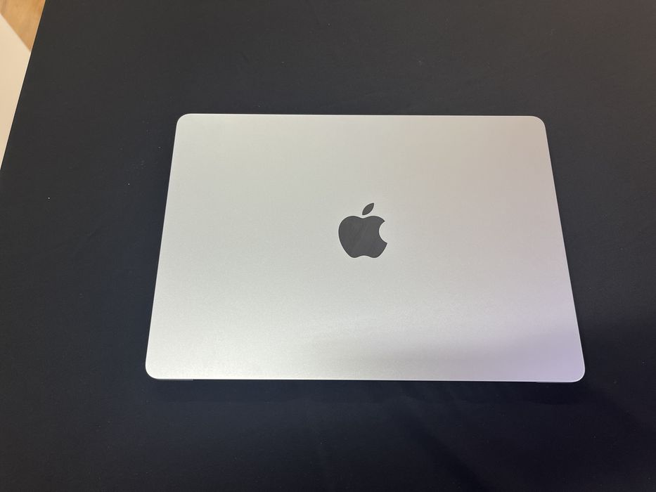 Ноутбук Macbook Air M2 2022