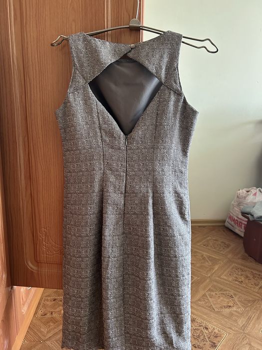Продам платье 40-42 рр