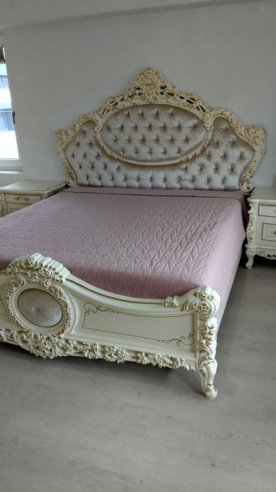 Închiriez apartament cu o cameră în Royal Town Iași
