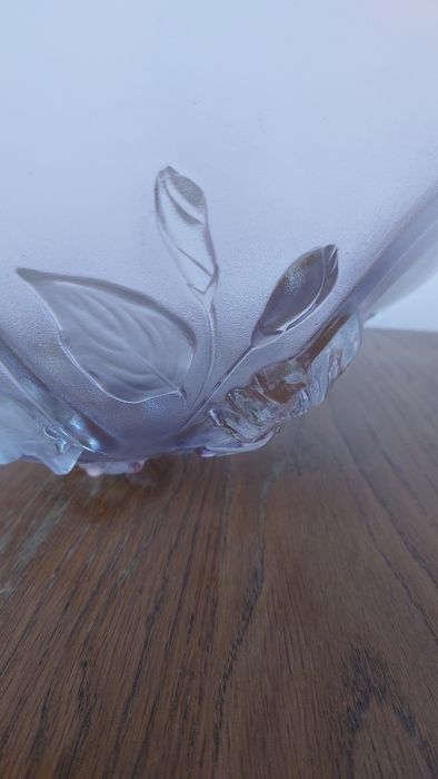 Голяма стъклена фруктиера. Подходяща за плодове.