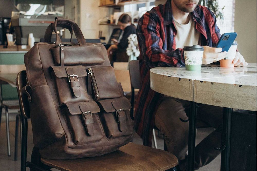 Rucsac din piele naturală. Rucsac pentru laptop. laptop backpack. Rucsac din piele pentru călătorii.