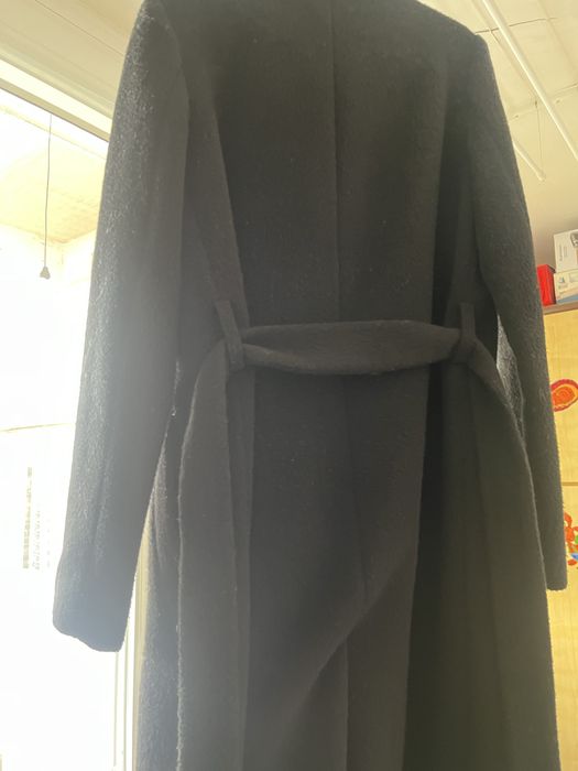 Черно вълнено пално GUESS