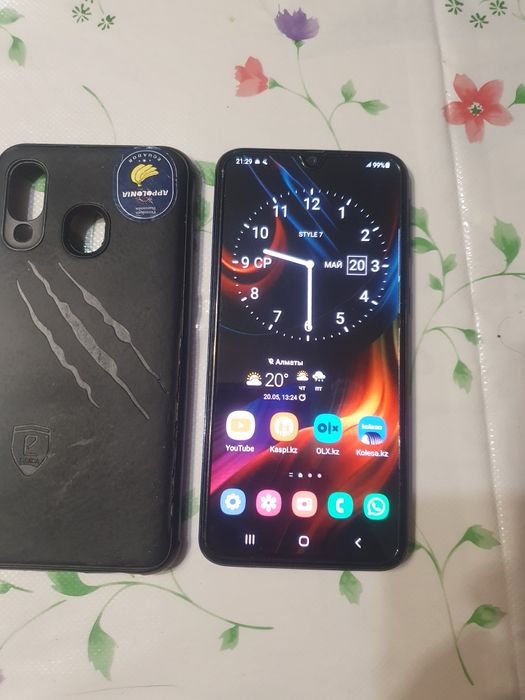 Samsung Galaxy  А 40   4/64гб