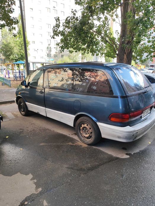 Продам Тойота Превия