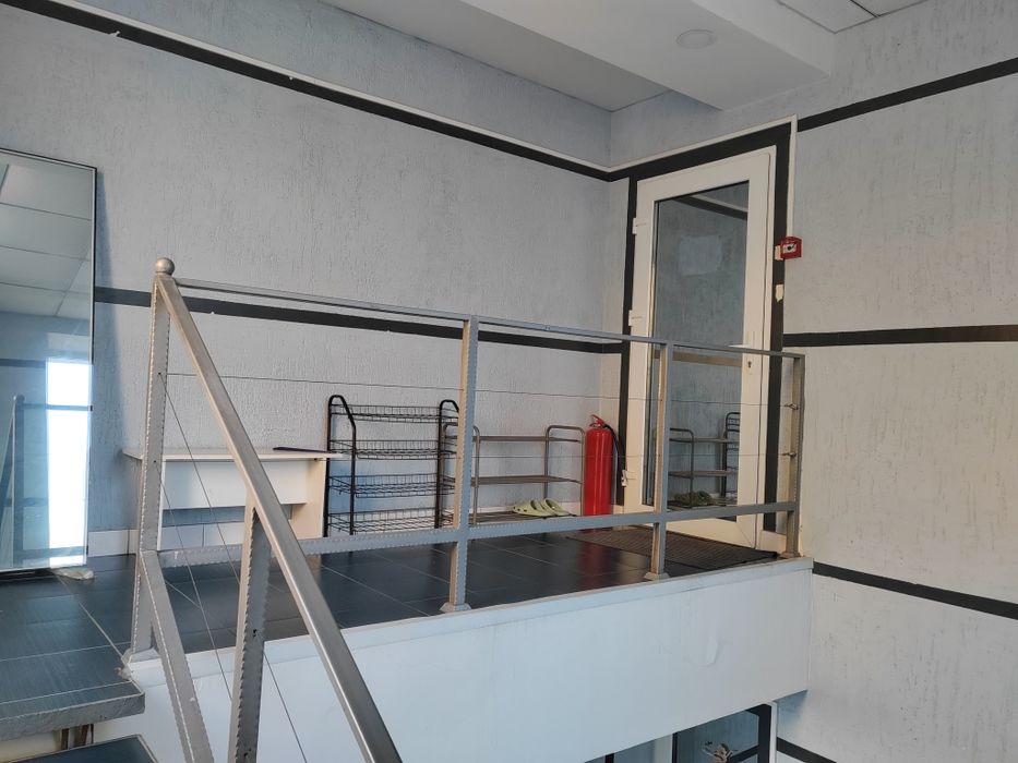 Сдам в аренду помещения 100 кв. м