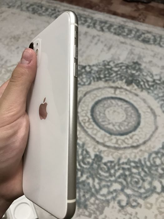 Айфон 11 ақ түсі