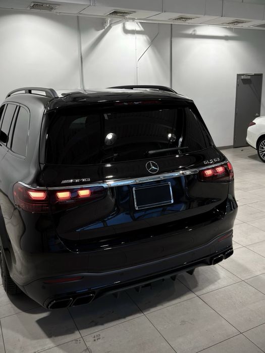 Mercedes-AMG GLS 63 2026.