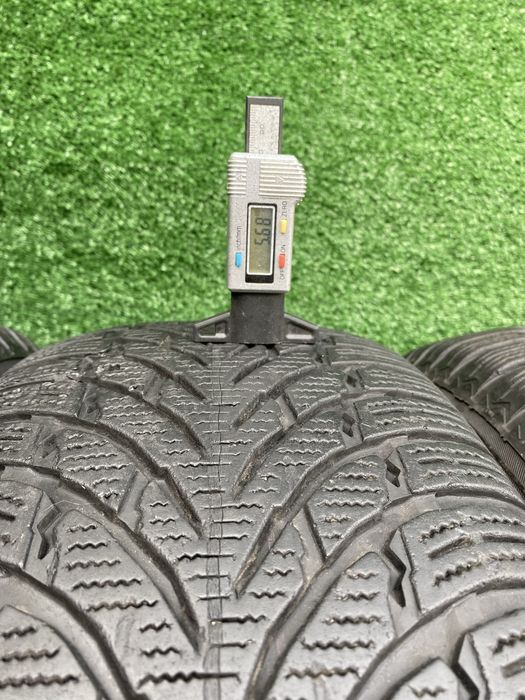 Set 4 anvelope Iarna Nokian Tires WR SUV 4 235 60 R18 107V 6,3-5,6mm