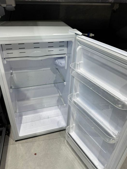 Продам холодильник, морозильник , почти новый