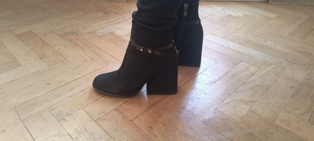 Ganny боти естествен велур