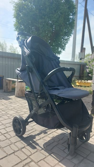 Продам две прогулочные коляски
