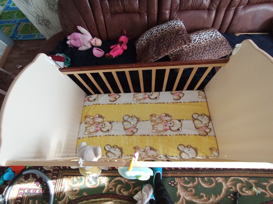 Кроватка детская