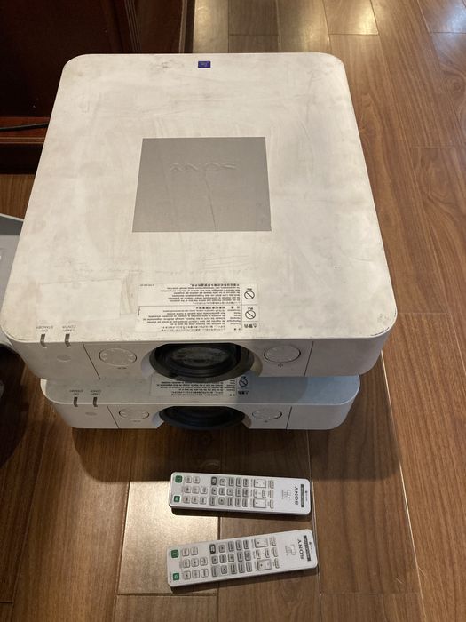 Проекторы под восстановление Sony VPL-FX30