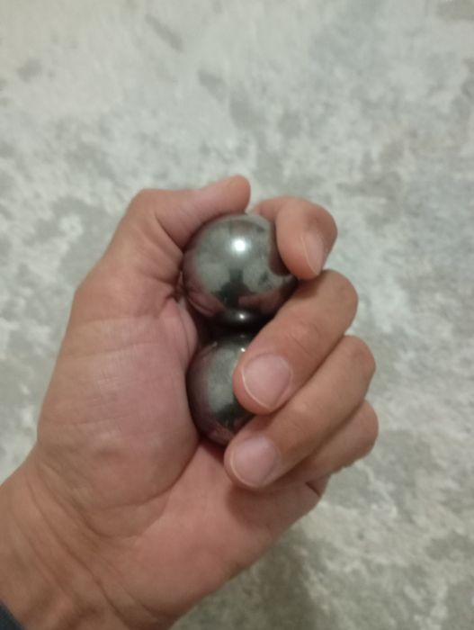 Продам лечебные  шары