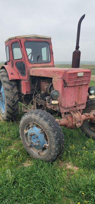 Трактор Т - 40 рабочий холатда