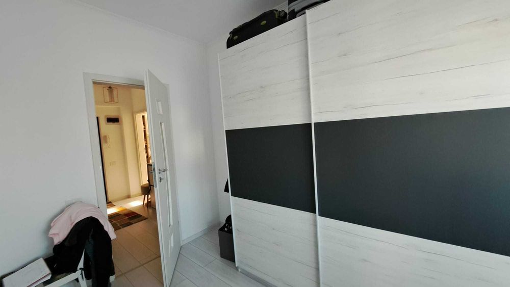 Dressing mare cu uși glisante, alb/negru, foarte spațios