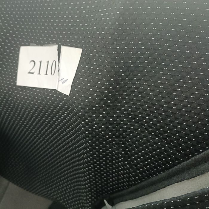 Продам комплект чехлов на 2110