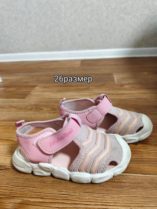 Продам обувь для девочек