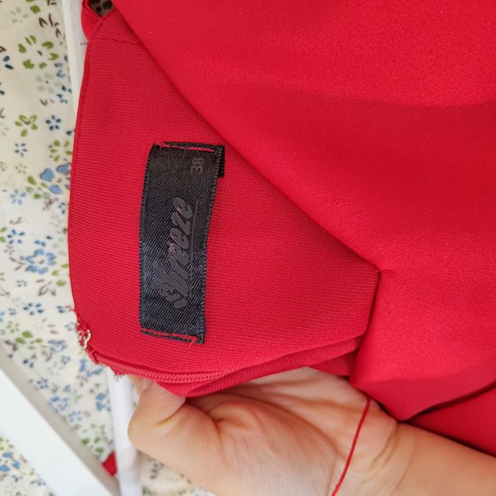 Rochie scurtă de ocazie deosebită