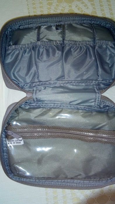 Несесер от естествена кожа