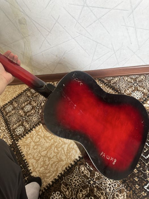 гитара сатыладыы