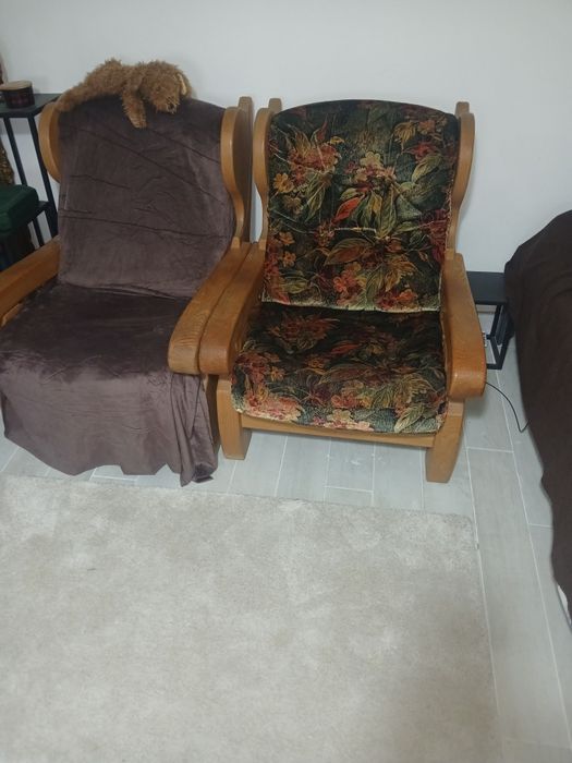 Set canapea și doua fotoli