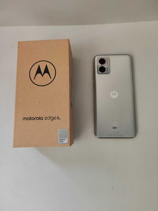 Motorola Edge 30 Neo – като нов, без забележки