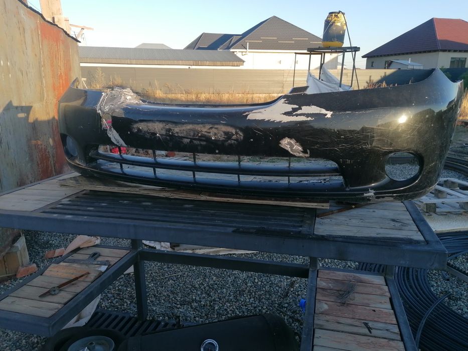 Бампер передний Lexus ES330